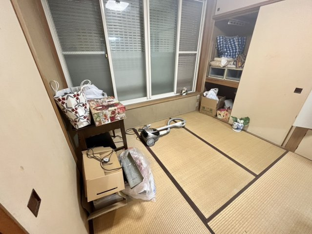 本郷二丁目戸建の和室|1階※残置物は撤去いたします