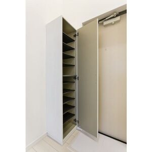 アルナージ川西の収納