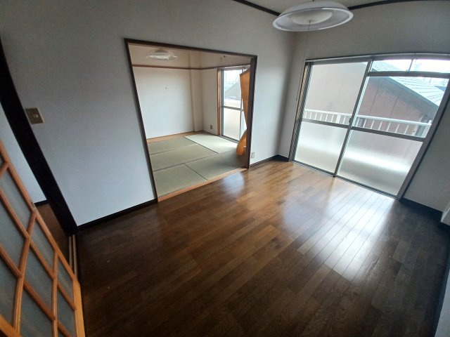 クイーンハイツの居間・リビング