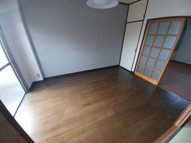 クイーンハイツの居間・リビング