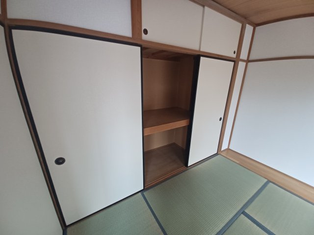 クイーンハイツの収納