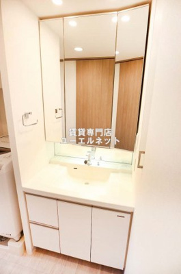 【独立洗面台】 | セイル江坂公園 | 清潔感ある独立洗面台で毎日気持ちよく♪