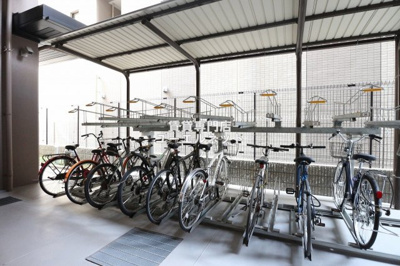 【その他共用部分】 | セイル江坂公園 | 自転車通勤にも便利な駐輪場付き♪