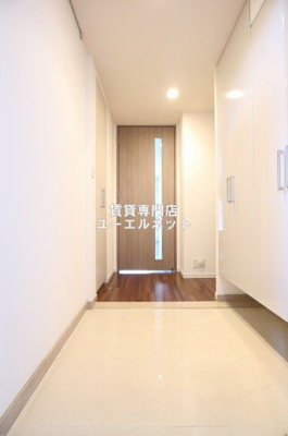 【玄関】 | セイル江坂公園 | 住まいの顔ともなる玄関