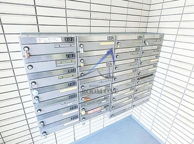 サンコーレジデンス参番館のその他共用部分|集合ポストです。