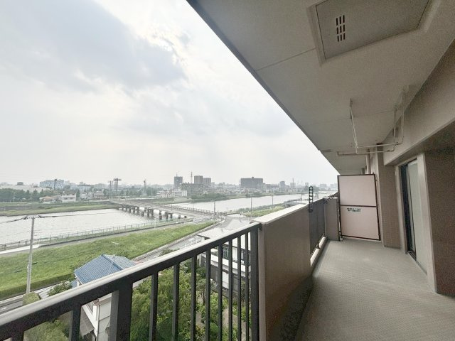ナイスアーバン京成高砂フロンテージのバルコニー