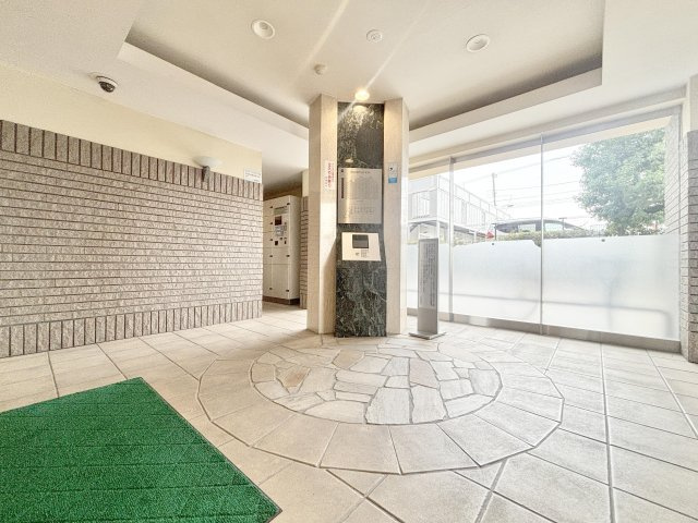 ナイスアーバン京成高砂フロンテージのロビー