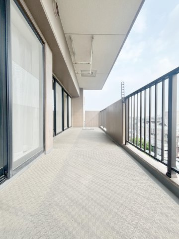 ナイスアーバン京成高砂フロンテージのバルコニー