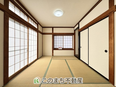 【和室】 | 宇都宮市上野町再生住宅 | お子様のお昼寝にも便利な和室です。大きな窓から暖かな日差しが差し込みます♪