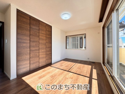 【洋室】 | 宇都宮市上野町再生住宅 | 南向きで陽当たりの良い洋室♪風通しもよく快適です☆