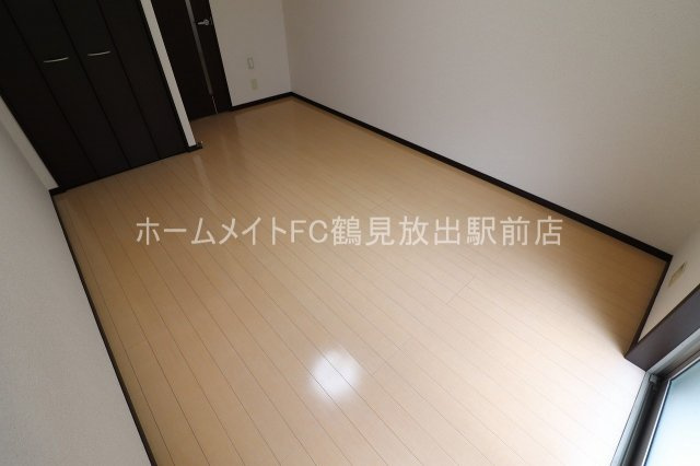 東大阪市稲田新町２丁目のハイツの居間・リビング