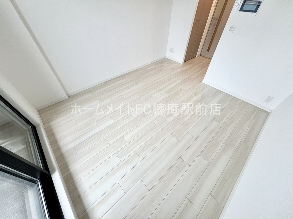 東大阪市高井田西６丁目の賃貸マンションの洋室