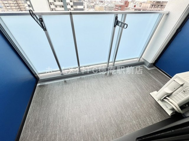 東大阪市高井田西６丁目の賃貸マンションのバルコニー