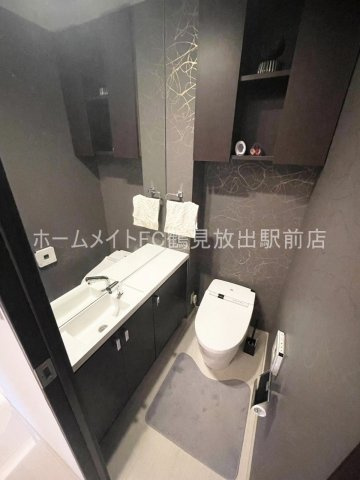 大阪市中央区玉造１丁目の賃貸マンションのトイレ