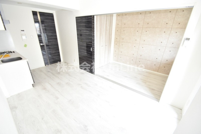 【居間・リビング】 | リアライズ布施駅前