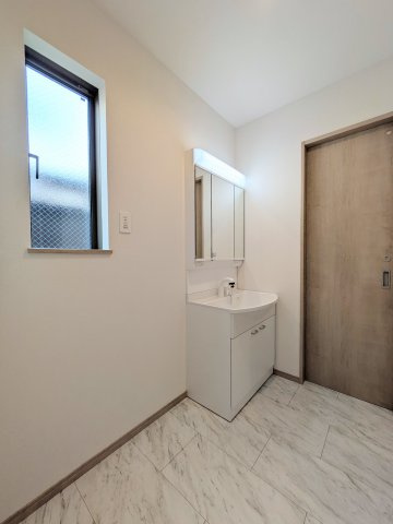 神戸市垂水区霞ケ丘６丁目新築戸建１号棟の洗面所