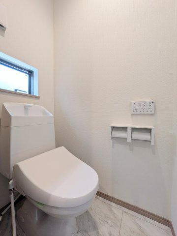 神戸市垂水区霞ケ丘６丁目新築戸建１号棟のトイレ