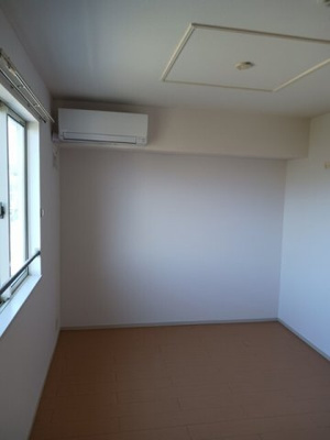 【内装】 | エレガント・セレーノⅡ | 明るい室内です