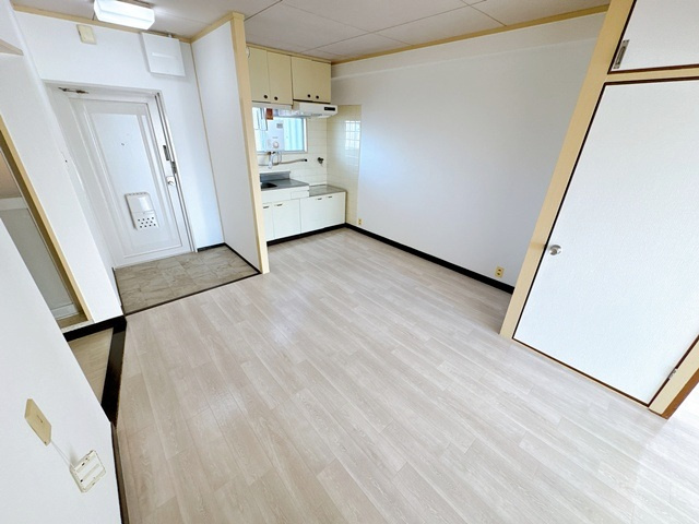 【居間・リビング】 | ハイツ米屋