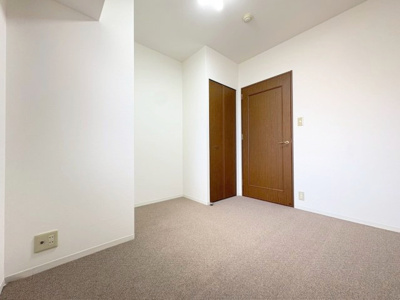 【洋室】 | ステイツ江坂エスプリート