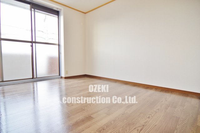 小林マンションの寝室