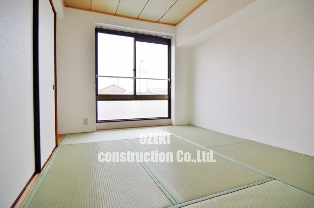 小林マンションの和室