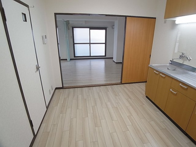 【居間・リビング】 | 品川第8マンション | 室内美麗に仕上がっております