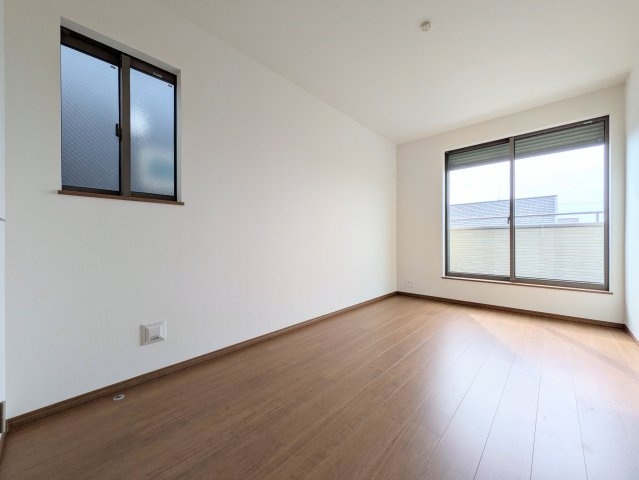 神戸市垂水区霞ケ丘６丁目新築戸建２号棟の洋室