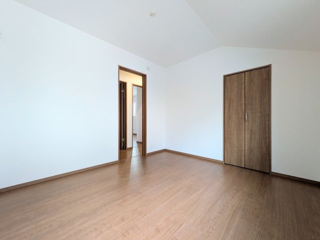 神戸市垂水区霞ケ丘６丁目新築戸建２号棟の洋室