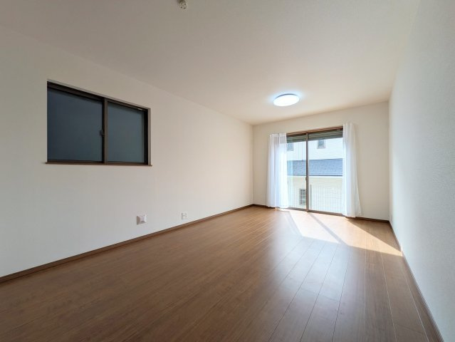 神戸市垂水区霞ケ丘６丁目新築戸建２号棟の居間・リビング