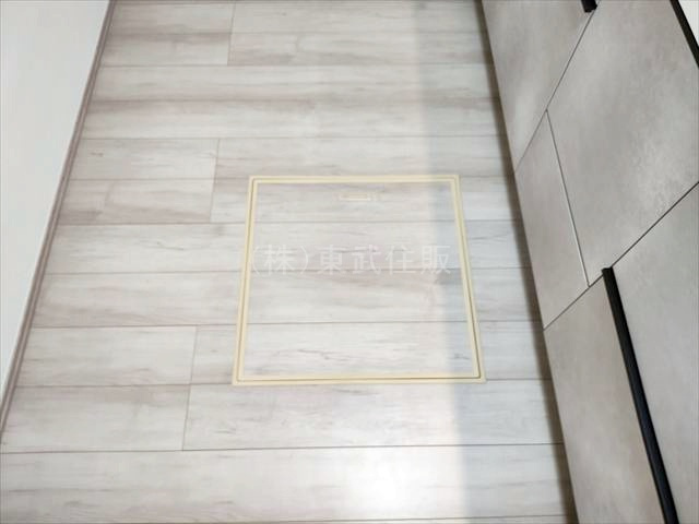 【構造・工法・仕様】 | 川越市砂久保　全１棟 | 日用品の整理に重宝する床下収納付き