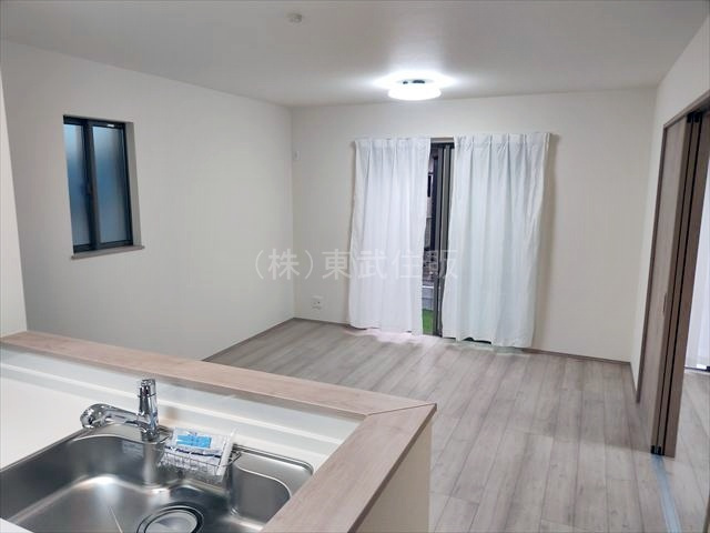 【ダイニング】 | 川越市砂久保　全１棟 | 食卓を囲むダイニング