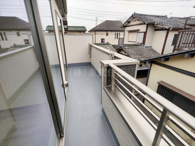 【バルコニー】 | 川越市砂久保　全１棟 | 開放的で明るい空間を演出してくれるバルコニーです