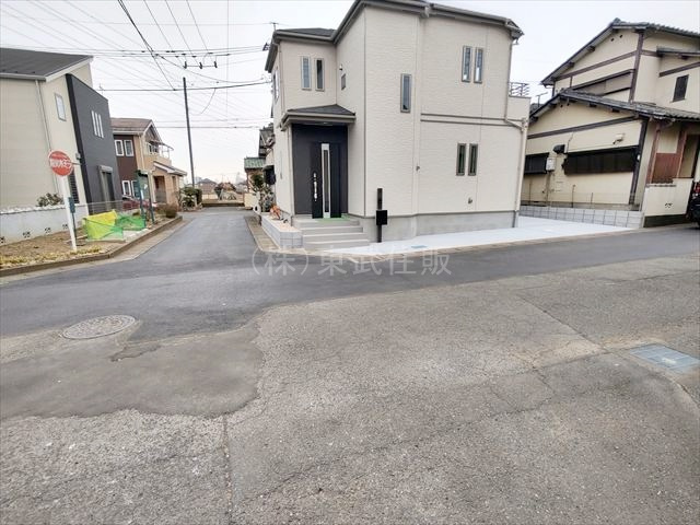 【前面道路含む現地写真】 | 川越市砂久保　全１棟 | 閑静な住宅地です