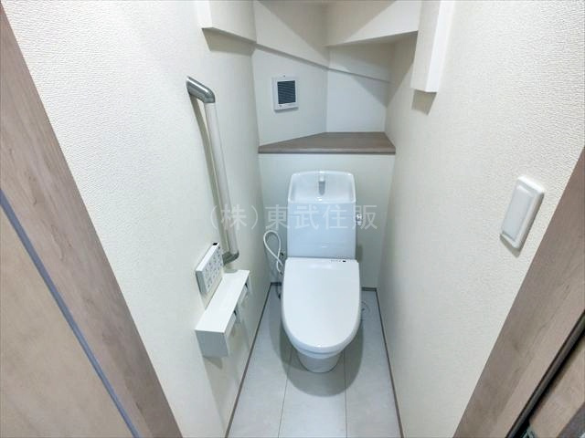 【トイレ】 | 川越市砂久保　全１棟 | 1階トイレ