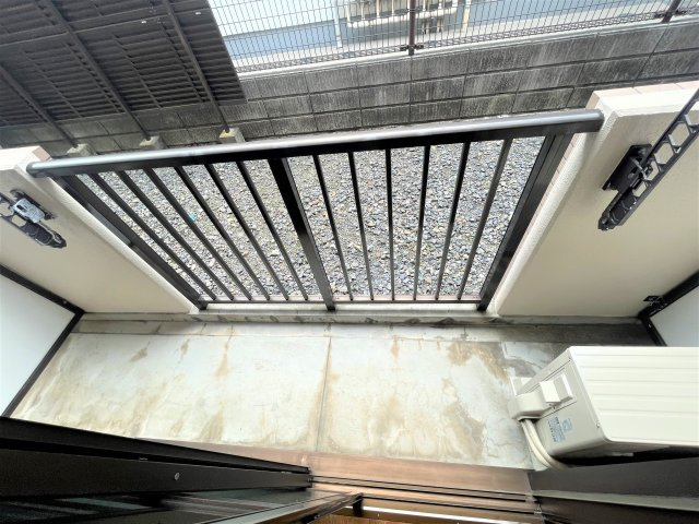 リヴェール弥生のバルコニー|写真は別の部屋になります。