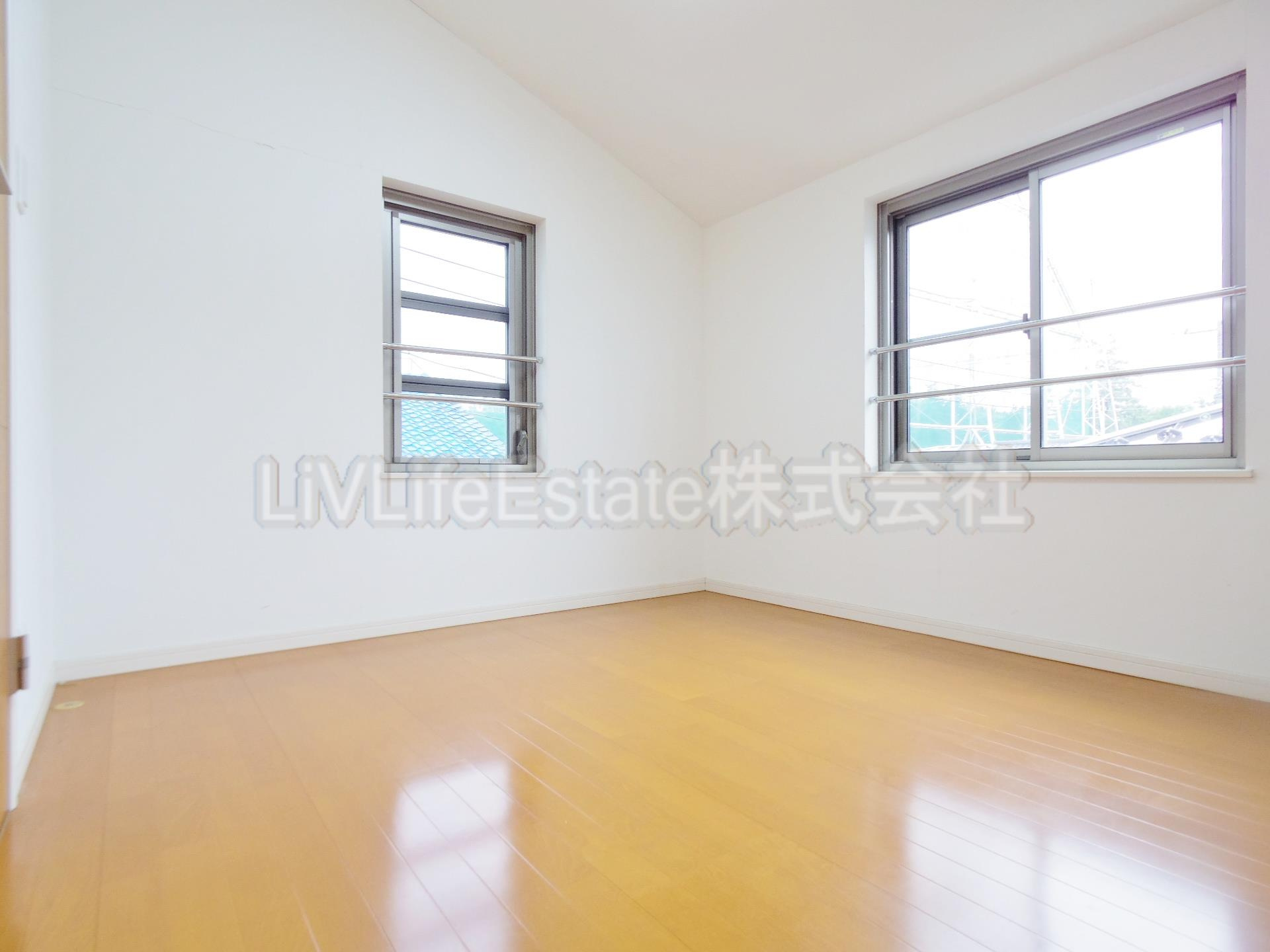 小平市鈴木町２丁目戸建の洋室