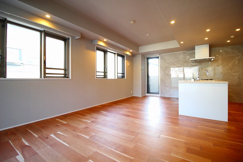 ファミールグラン神宮前の居間・リビング