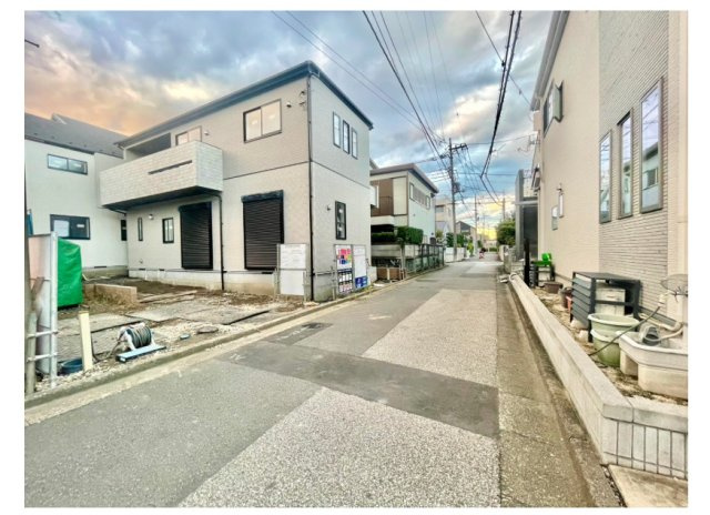 新築／志木市柏町2丁目　全2棟の前面道路含む現地写真