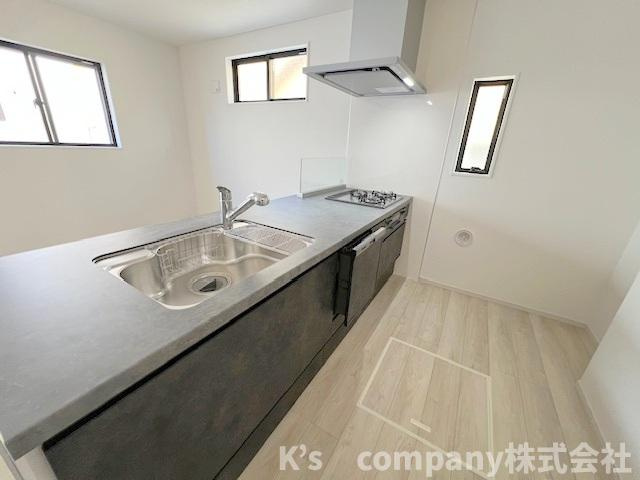 茅ヶ崎市旭が丘　新築戸建　1号棟の居間・リビング|同施工例