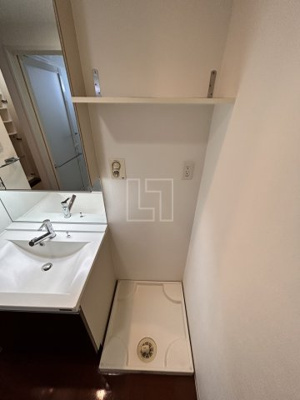 【設備】 | コンソラーレ瓦屋町 | コンソラーレ瓦屋町　室内洗濯機置き場