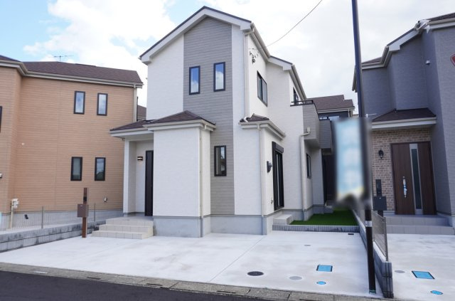 草加市稲荷4丁目 新築分譲住宅 全5棟 C号棟の外観
