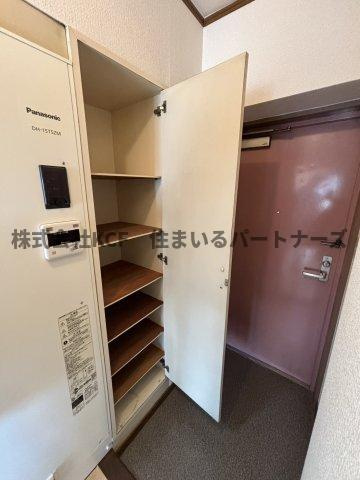 富士マンションの玄関|シンプルで使いやすい玄関です