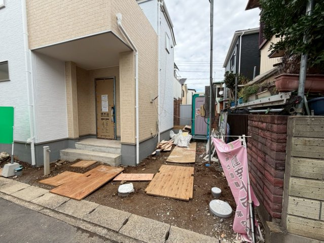 越谷市大泊新築戸建ての駐車場