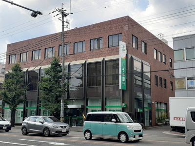 【周辺】 | グランペルル | りそな銀行　千本支店まで400m