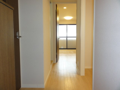 【内装】 | プリオール | 廊下