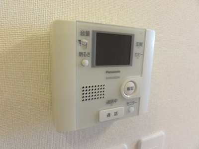 【内装】 | プリオール | カメラ付インターホン