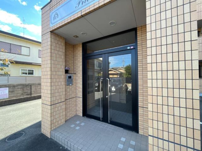 【外観】 | プリオール | 外観写真（昼）