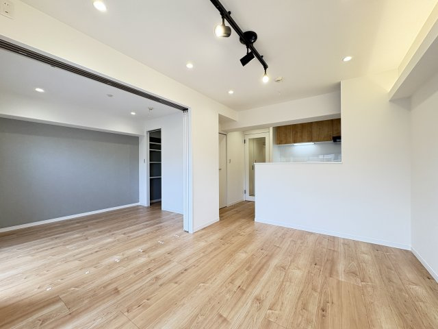 ガーデンプラザ柴又壱番館の洋室