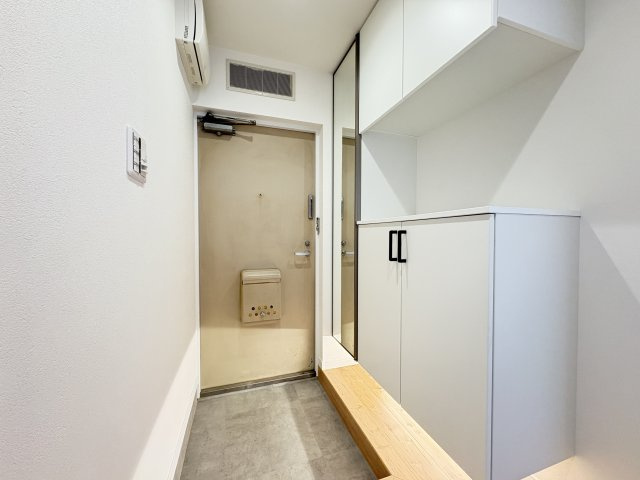 ガーデンプラザ柴又壱番館の玄関